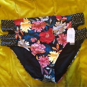 Sexy Cut-Out Bikini Bottom